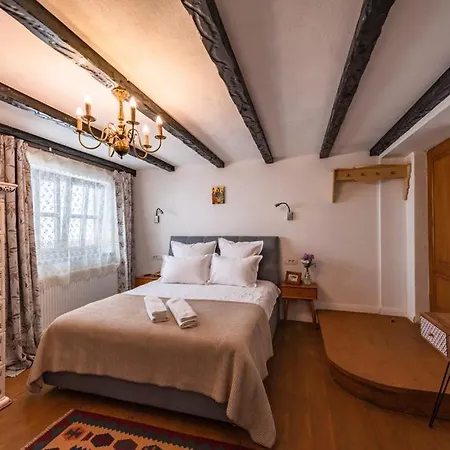 Blaje Guest house *